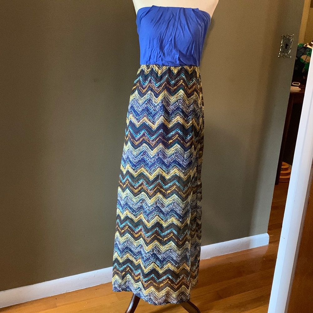 XS Strapless Chevron Dress
